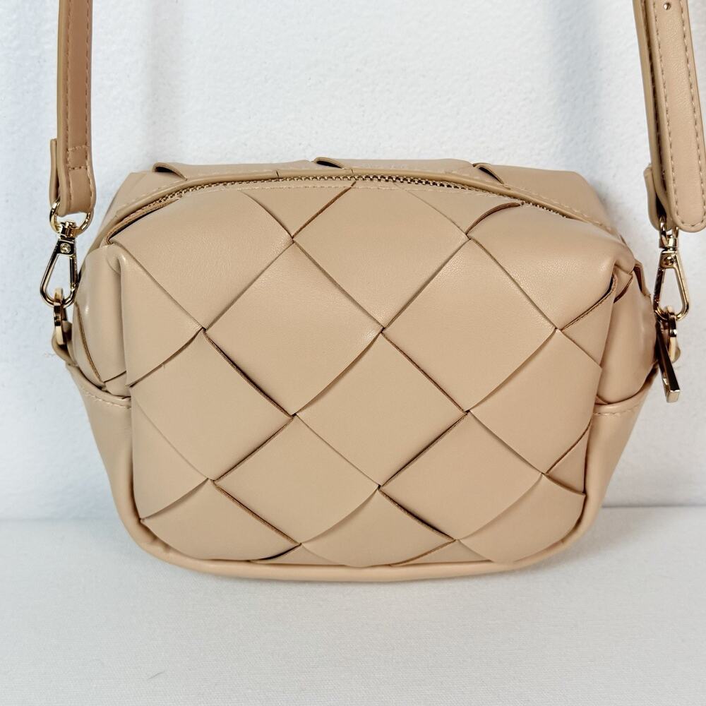 A New Day Cube Crossbody Bag Tan Beige Woven Faux Leather Camera Purse Small